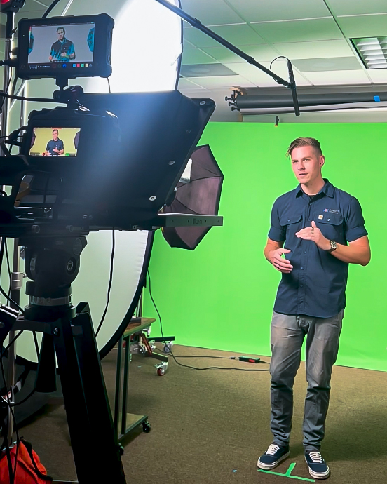 Green Screen Studio Rental for filming in los angeles