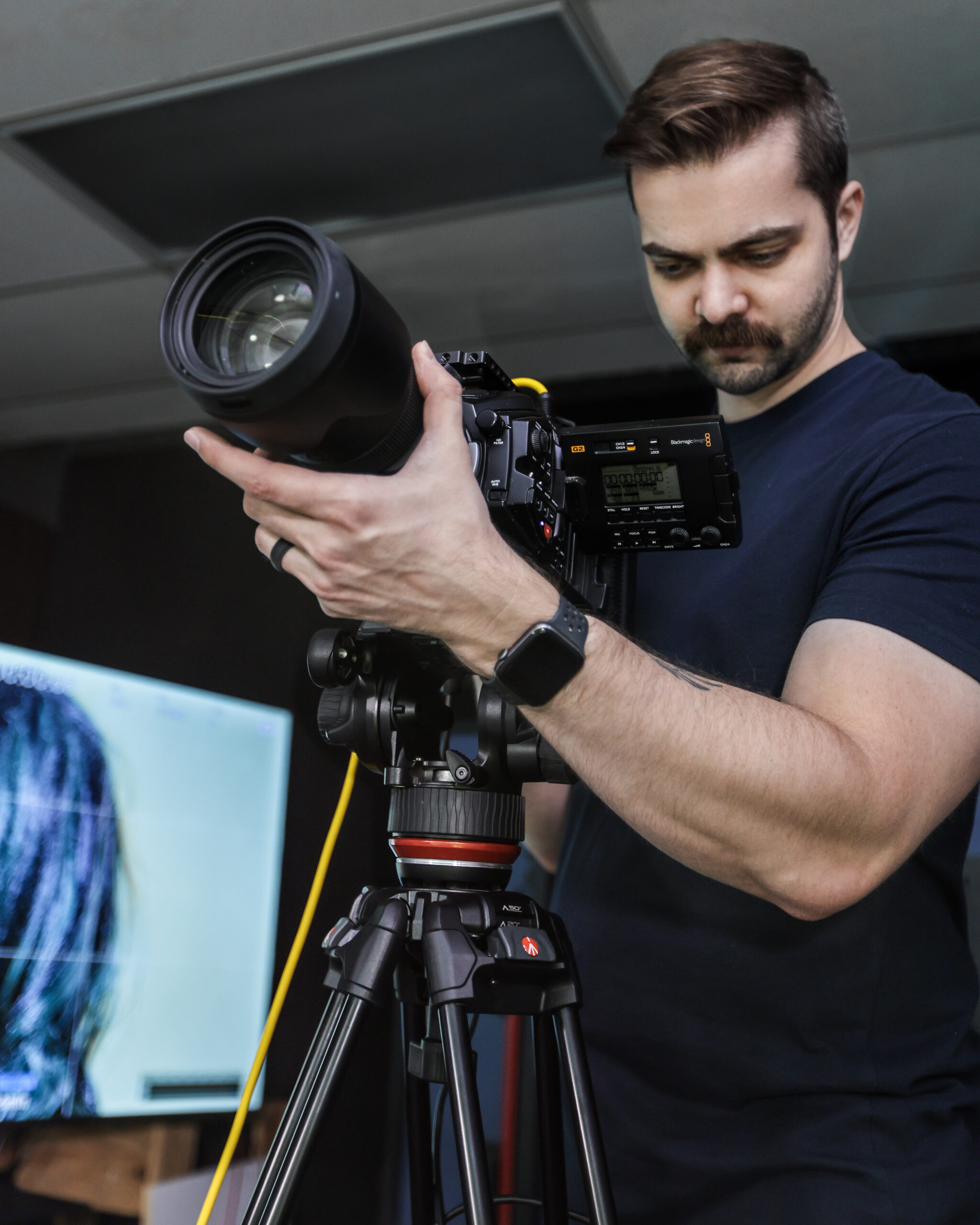 video-studio-rental-for-creators-and-business-camera-man